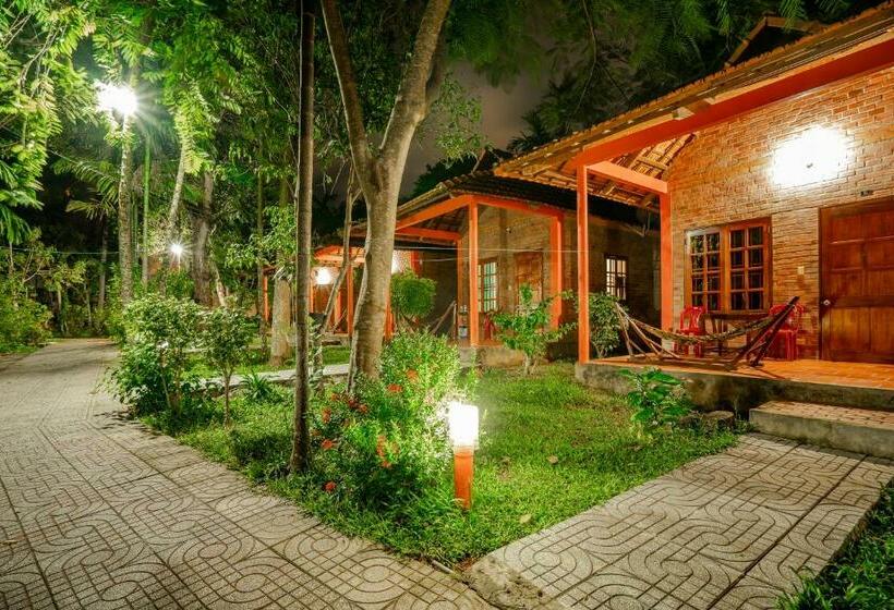 , Huong Giang Bungalow