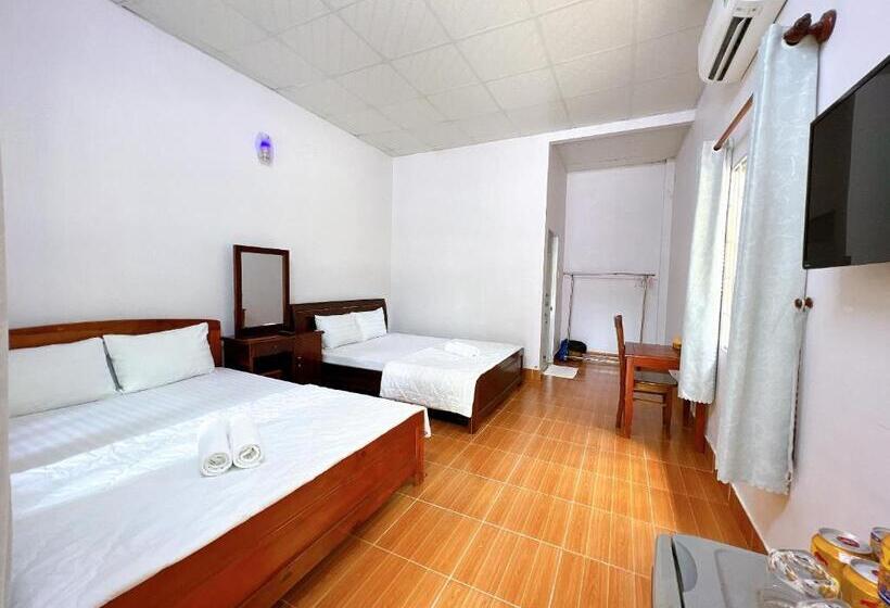 , Huong Giang Bungalow