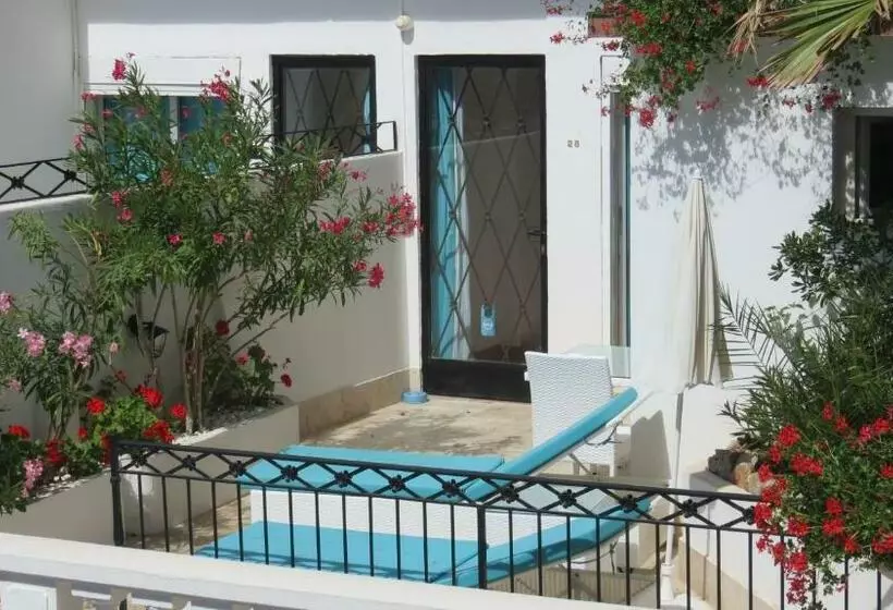 اتاق لوکس, La Calanque