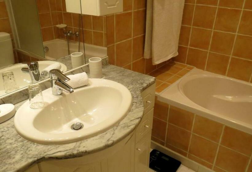 Номер Стандарт Вид на Море с Террасой, La Calanque