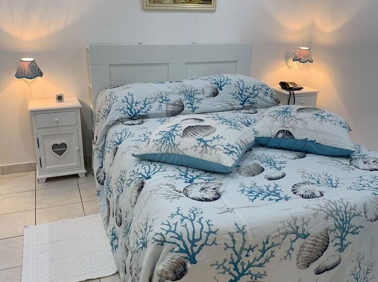 Номер Стандарт, La Calanque