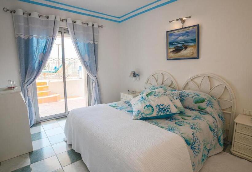 Люкс с Террасой, La Calanque