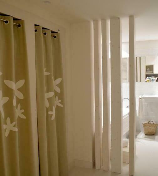 Полулюкс, Tarongeta   Adults Only