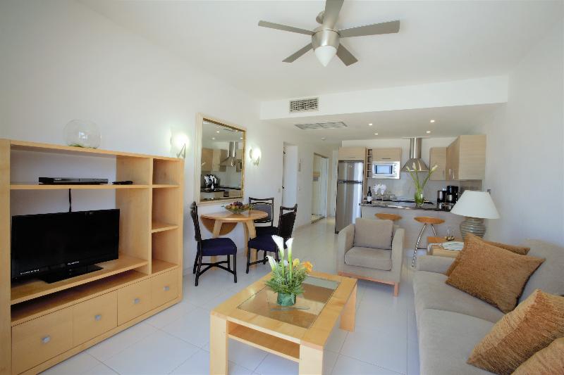 דירת שני חדרים, Hollywood Mirage   Excel Hotels & Resorts