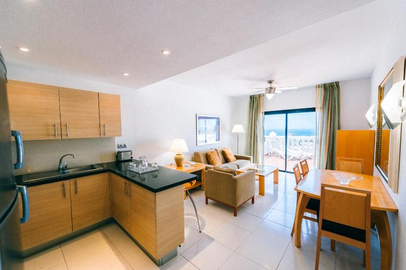 דירת חדר נוף לים, Hollywood Mirage   Excel Hotels & Resorts