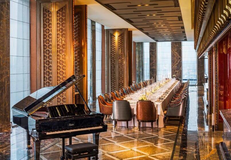 חדר דחוקס עם מיטת קינג, Wanda Reign Chengdu