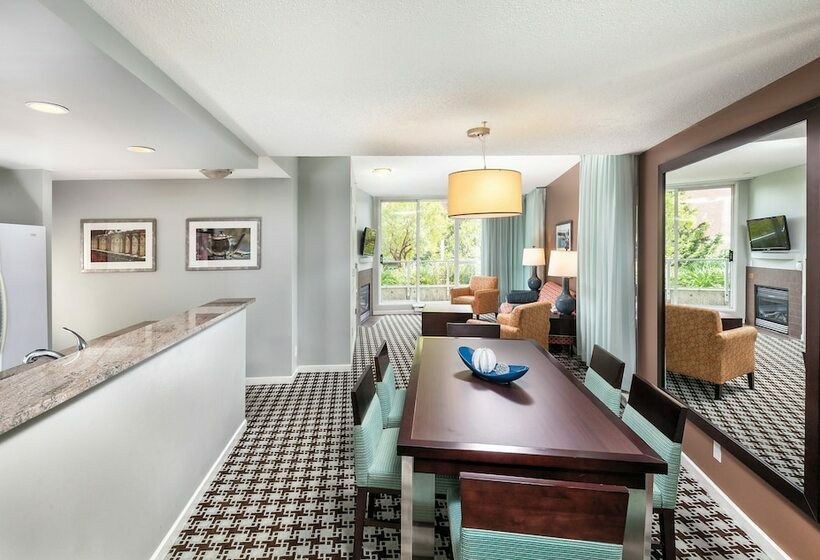 آپارتمان لوکس 2 خوابه, Worldmark Victoria