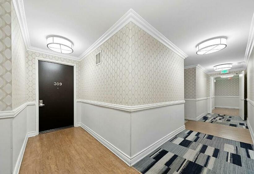 דירת שני חדרים, Beverly Hills Chic 2 Bed 2bath With Patio And Parking 309