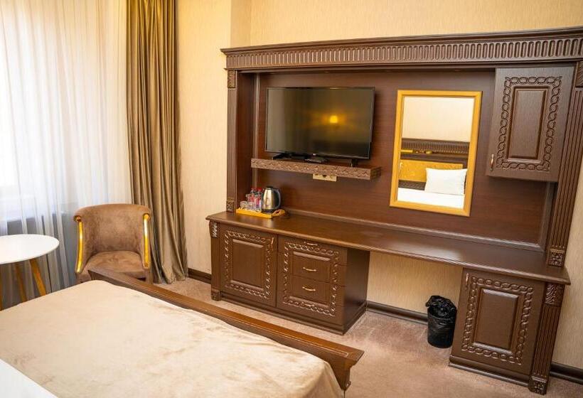 スタンダードルーム, The Krone