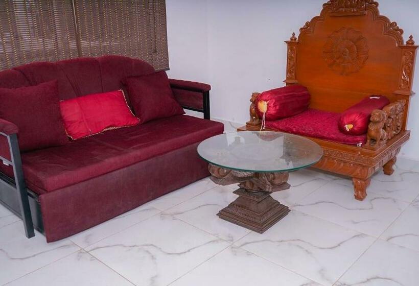 חדר סטנדרט, Bacardi House