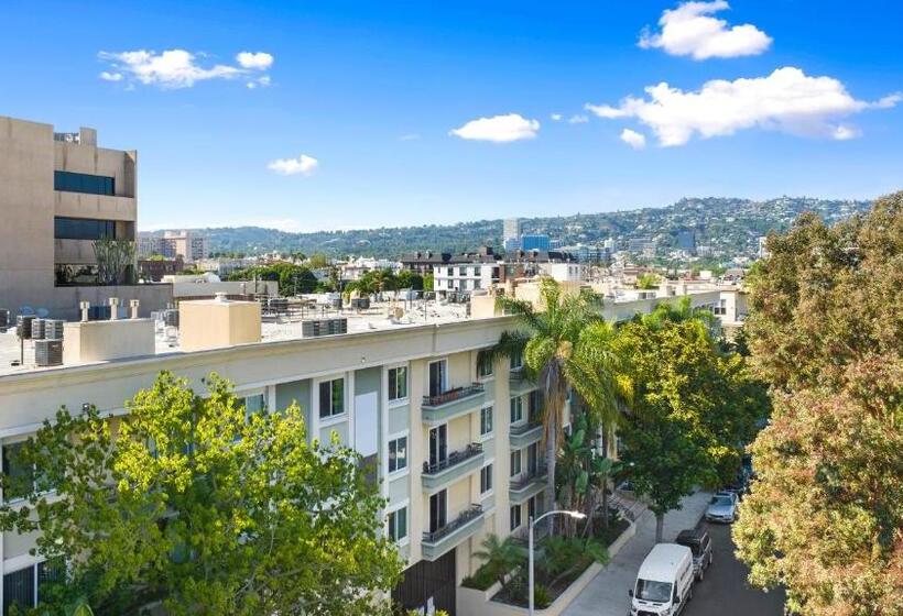 1침실 펜트하우스 아파트, Beverly Hills 2 Bed 2 Bath Penthouse With Den And Parking 414