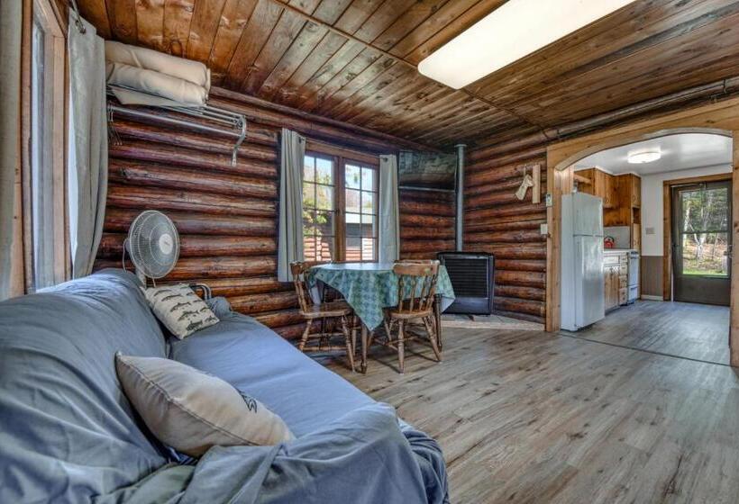 غرفة قياسية داخلية, Edgewater Resort