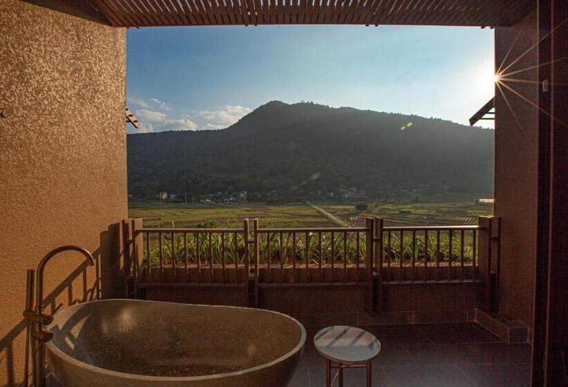 اتاق اجرایی, Mandala Retreats Kim Bôi