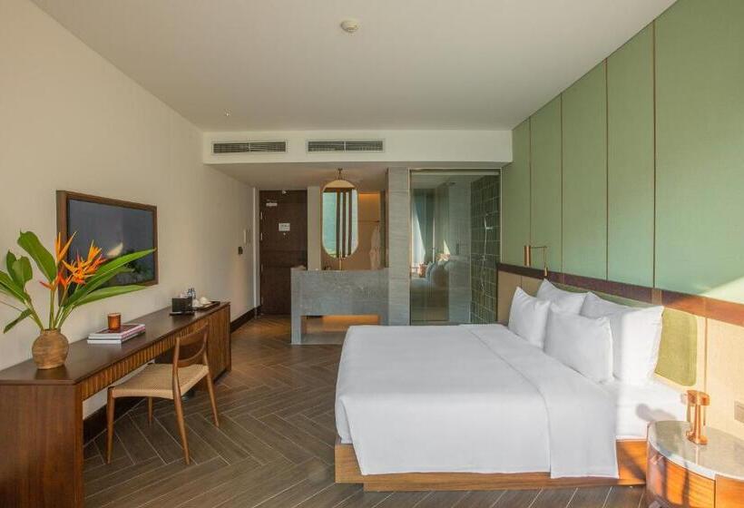 اتاق لوکس با چشمانداز استخر, Mandala Retreats Kim Bôi