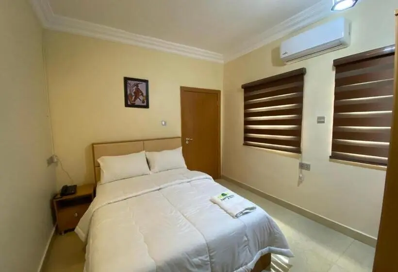 اتاق استاندارد, Mok Apartments & Suites