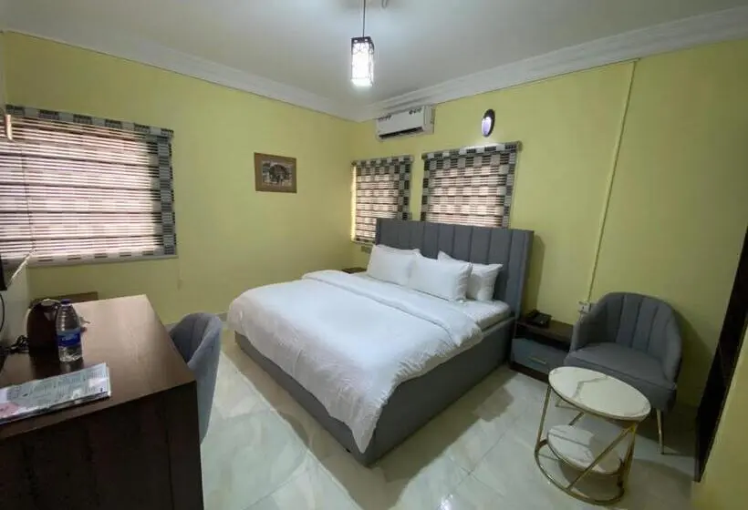 اتاق استاندارد, Mok Apartments & Suites