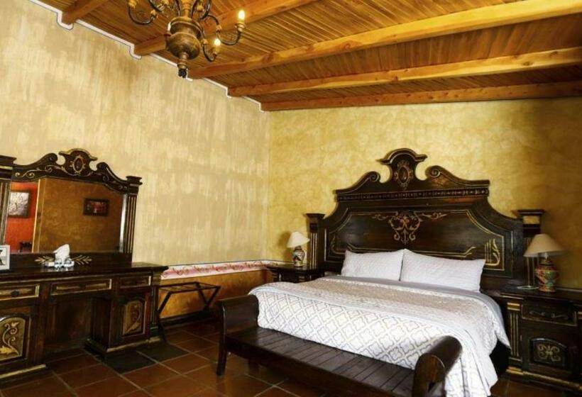 Люкс Deluxe Кровать Кинг, Villa Claus Inn