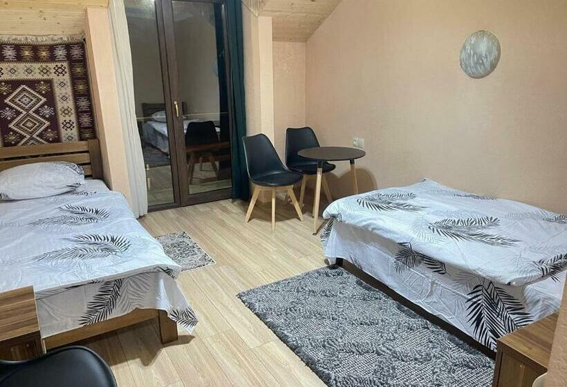 اتاق استاندارد با چشمانداز باغ, Bismillah Hotel And Restaurent