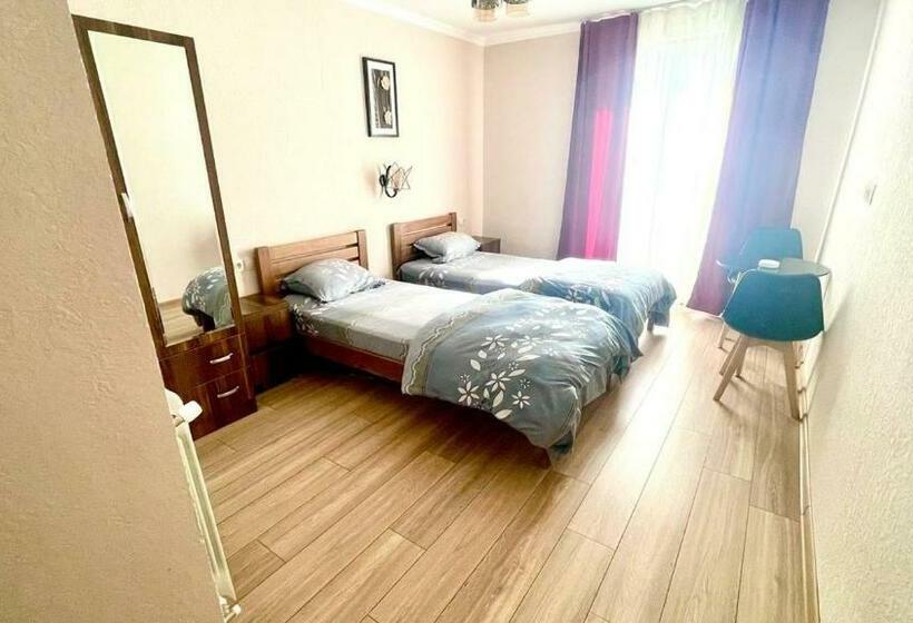 اتاق استاندارد با سرویس بهداشتی مشترک, Bismillah Hotel And Restaurent