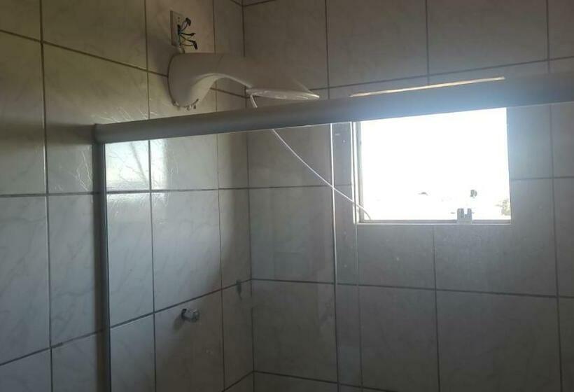 シングルデラックスルーム, Goedert