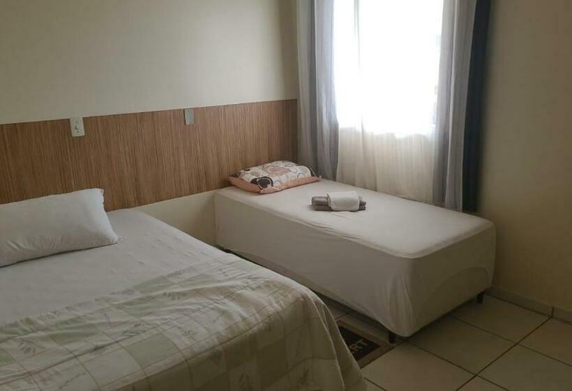 スタンダードルーム, Goedert