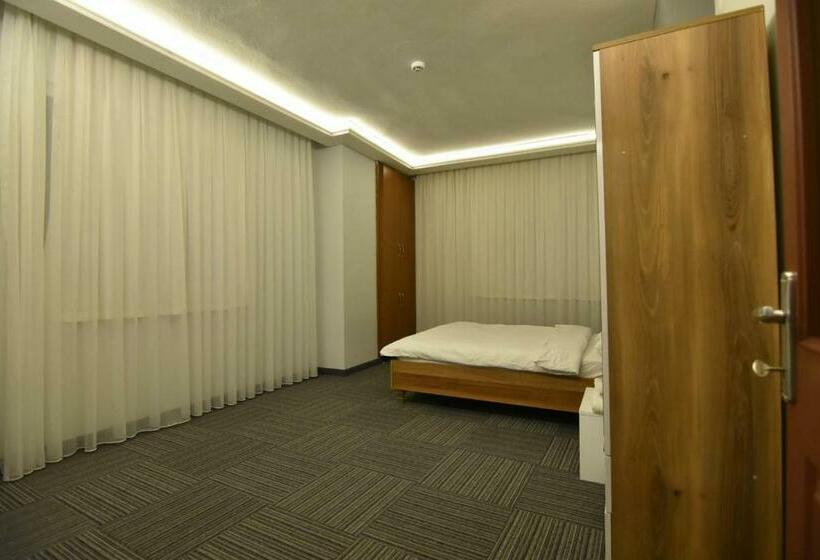 スタンダードルーム, Vira Suite