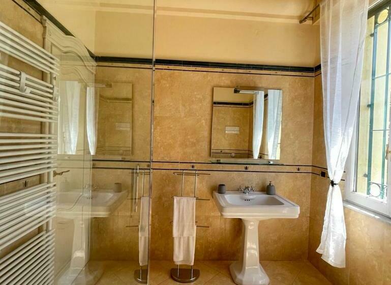 اتاق لوکس, Villa Peonia Parma