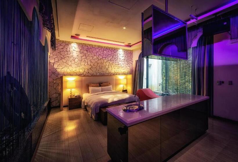 اتاق لوکس, Bali Motel   Zhongli