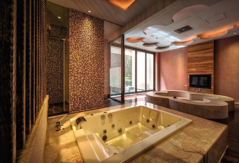 اتاق لوکس, Bali Motel   Zhongli