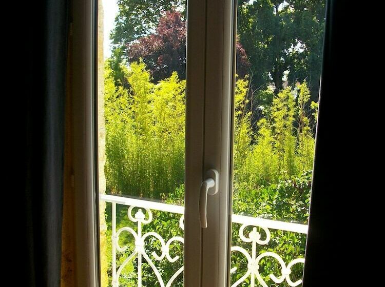 标准间, Domaine De Monein