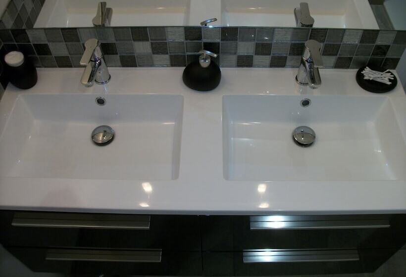 豪华房间, Domaine De Monein