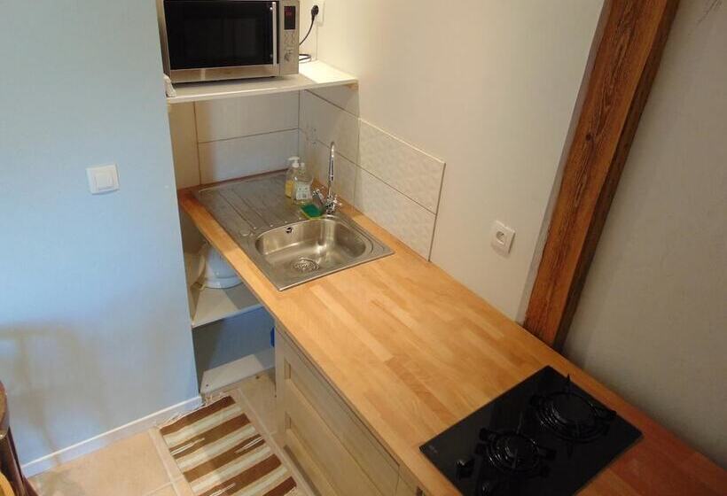 家庭间, La Ferme Aux Oies