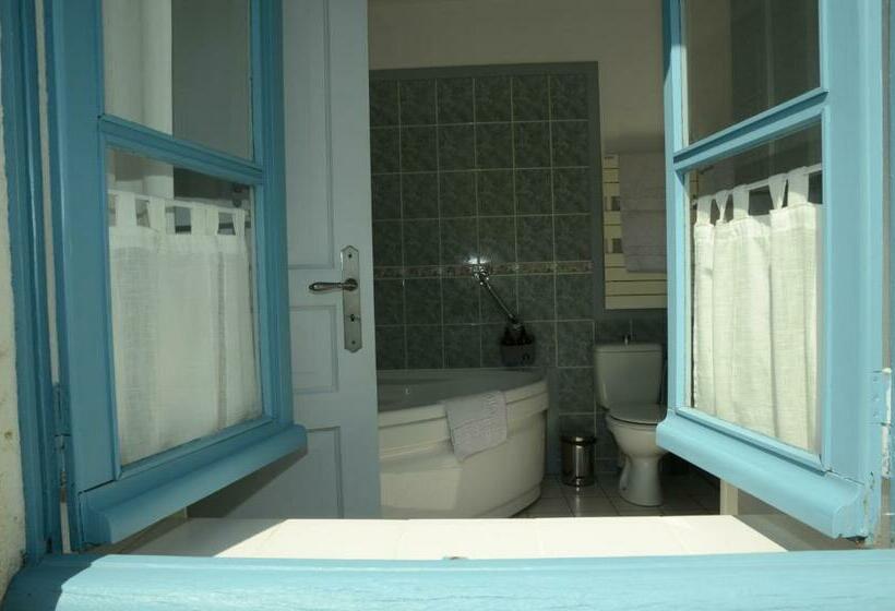 غرفة قياسية, La Source De Bury