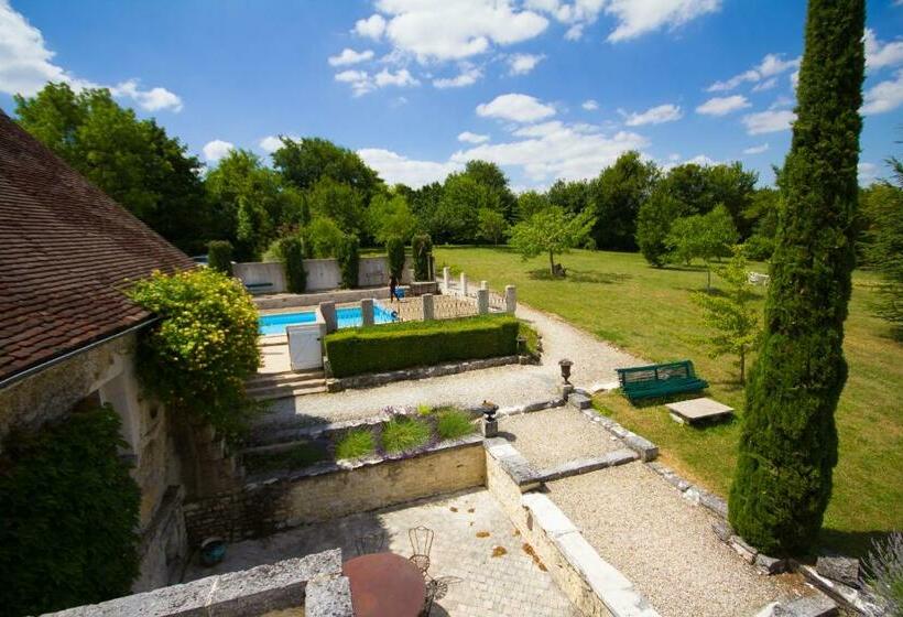Номер Стандарт, Le Relais De Fontenailles
