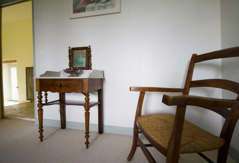 غرفة قياسية, Le Relais De Fontenailles