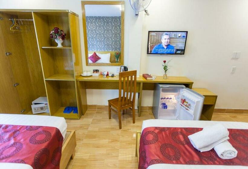 اتاق خانوادگی, Ailen Garden 2