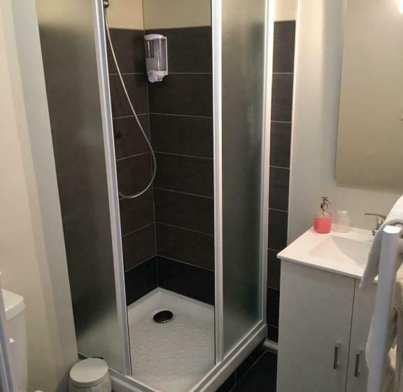 이코노미 룸, Belvue