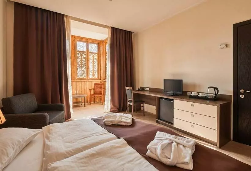 سوییت جونیور, Gino Wellness Rabath