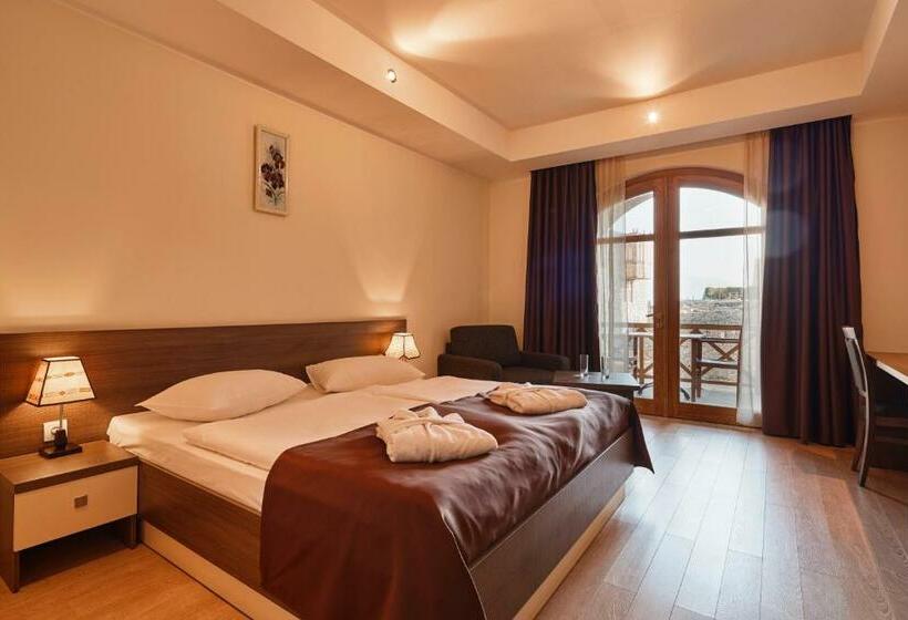 سوییت جونیور راحتی, Gino Wellness Rabath