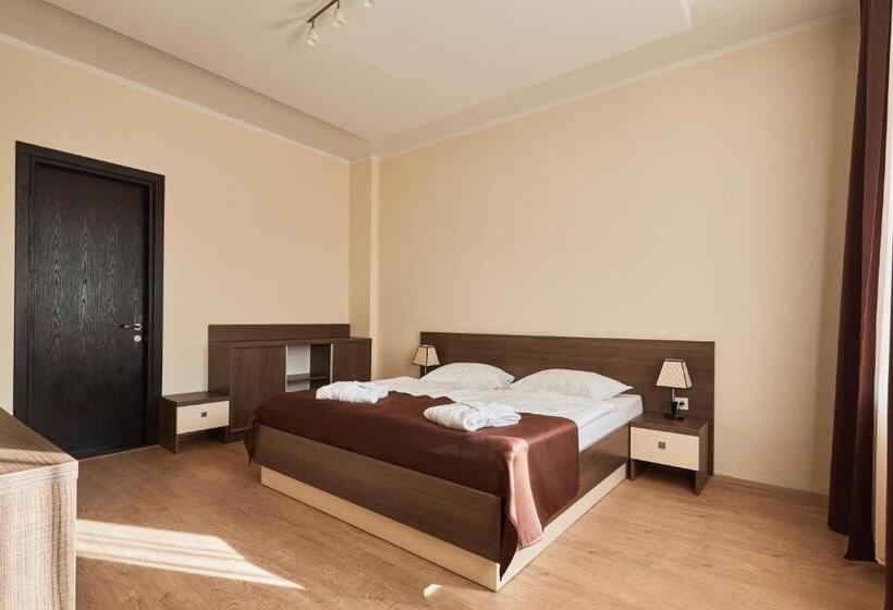 سوییت, Gino Wellness Rabath