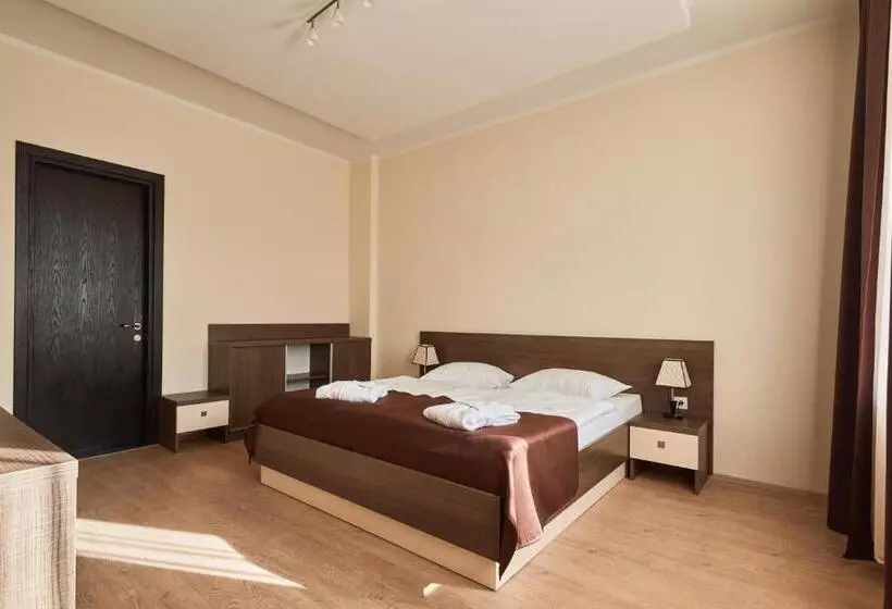 سوییت, Gino Wellness Rabath