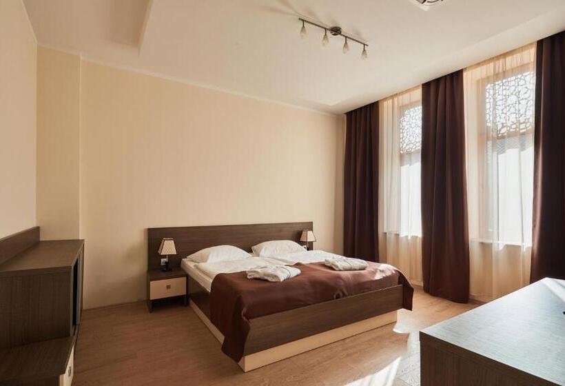 سوییت, Gino Wellness Rabath