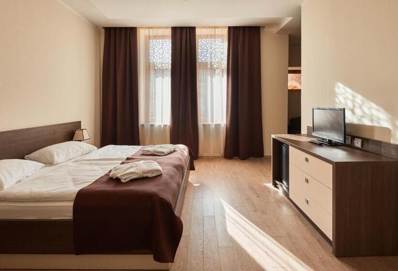 سوییت, Gino Wellness Rabath