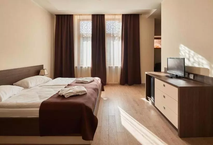 سوییت, Gino Wellness Rabath