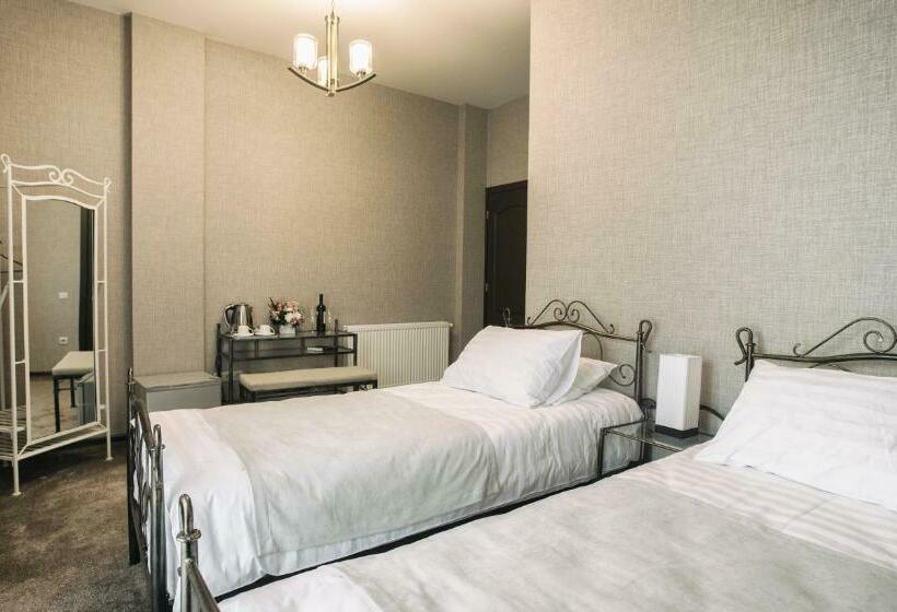اتاق استاندارد, Golden Nugget Tbilisi
