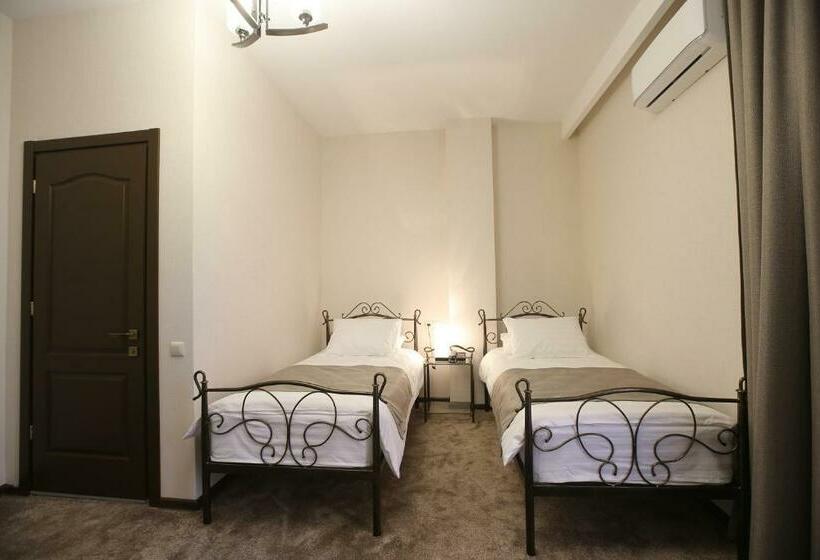 اتاق استاندارد, Golden Nugget Tbilisi