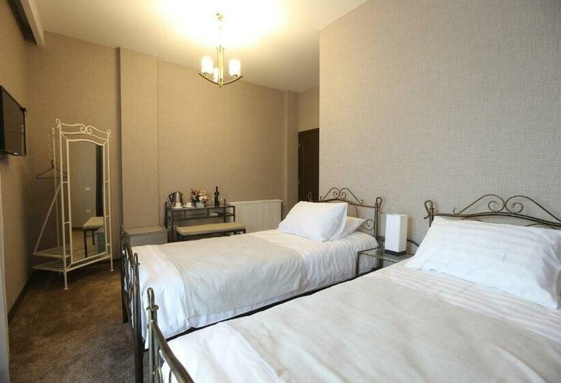 اتاق استاندارد, Golden Nugget Tbilisi