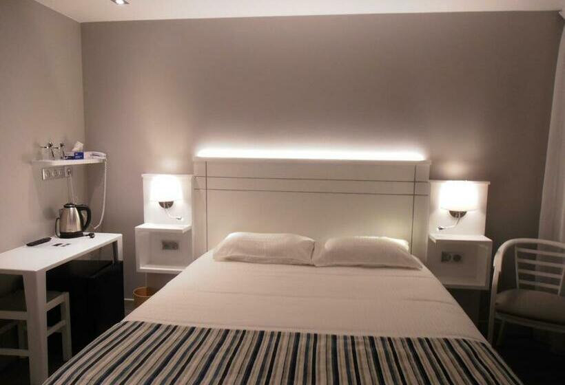 غرفة قياسية مزوَّدة بتراس, Valencia