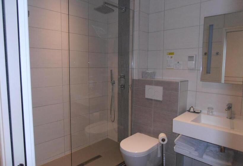 غرفة قياسية مطلّة علي البحر, Valencia