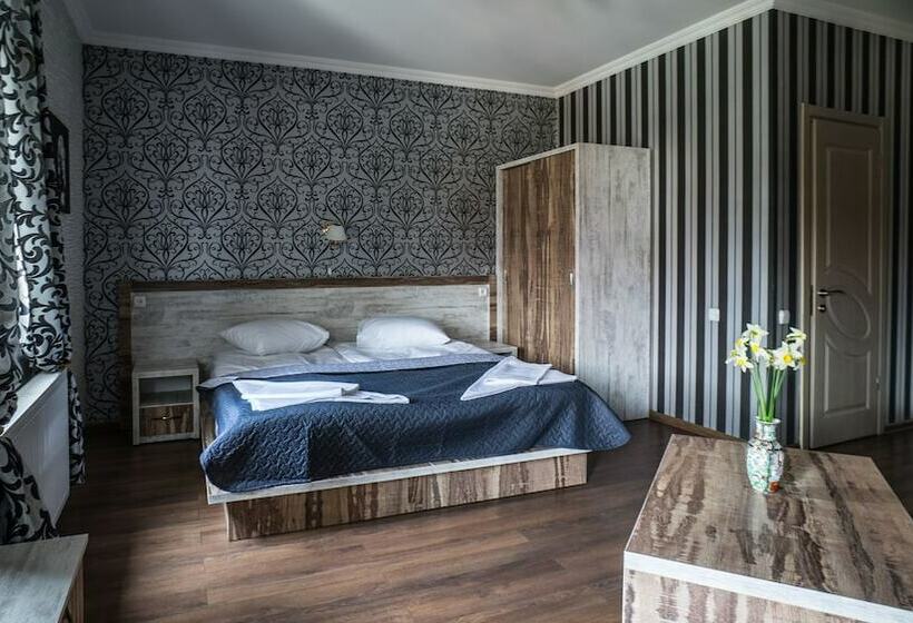 اتاق استاندارد, Tiflis